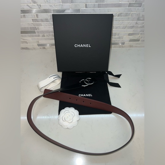 Authentic Chanel reversible belt size 85 black and red - Picture 4 of 7